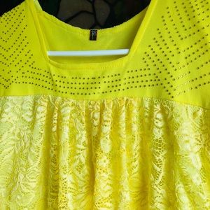 $5. Yellow lace blouse XL Size